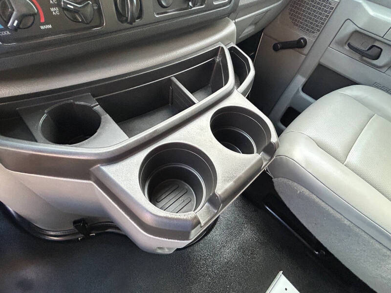 2013 Ford E-Series