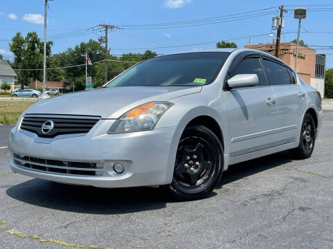 2009 Nissan Altima for sale at MAGIC AUTO SALES in Little Ferry NJ