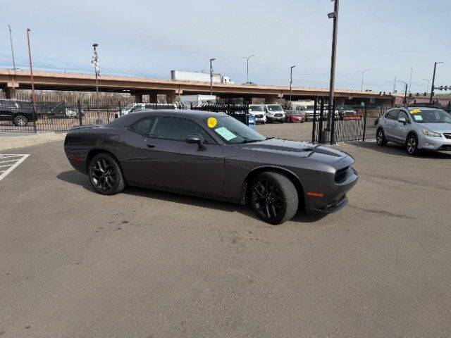 2022 Dodge Challenger SXT