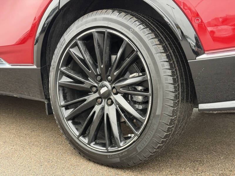 2025 Cadillac LYRIQ Luxury 1