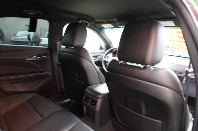 2023 Cadillac CT4 Premium Luxury