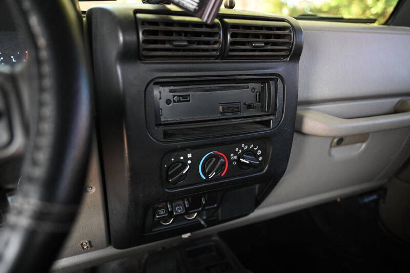 2003 Jeep Wrangler Sahara