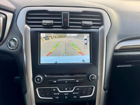 2017 Ford Fusion Hybrid SE