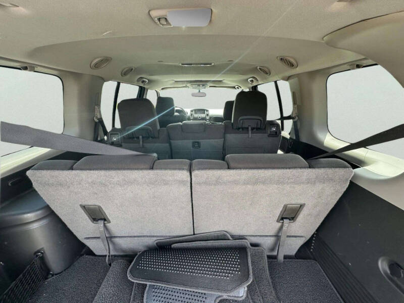 2012 Nissan Pathfinder Silver Edition