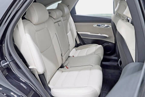 2024 Genesis GV70 2.5T Standard