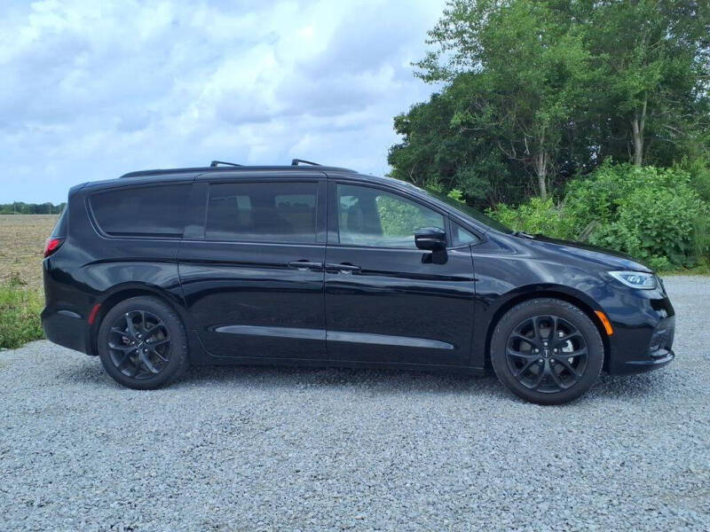 2025 Chrysler Pacifica Limited