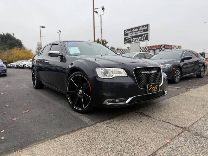 2016 Chrysler 300 C