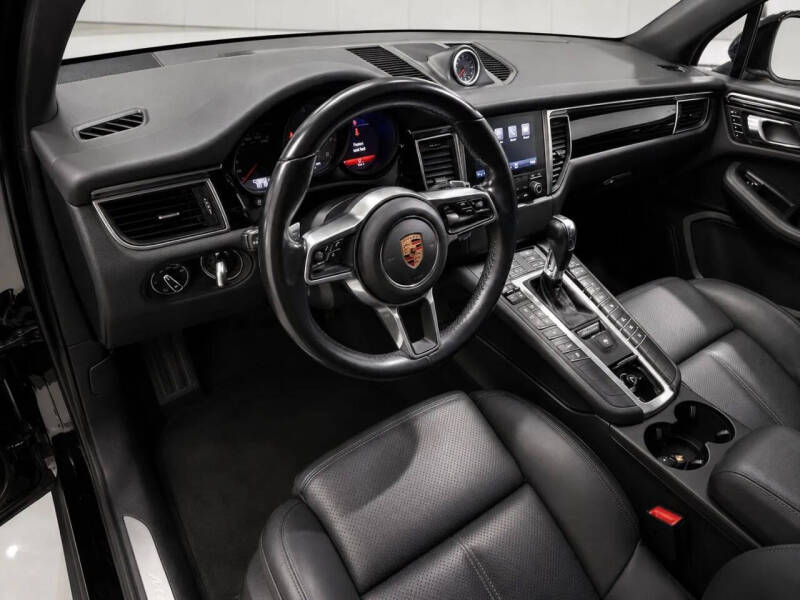 2018 Porsche Macan S