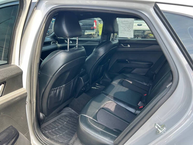 2022 Kia K5