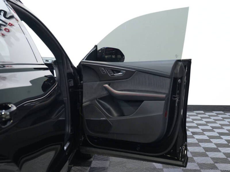 2024 Audi RS Q8 4.0T quattro