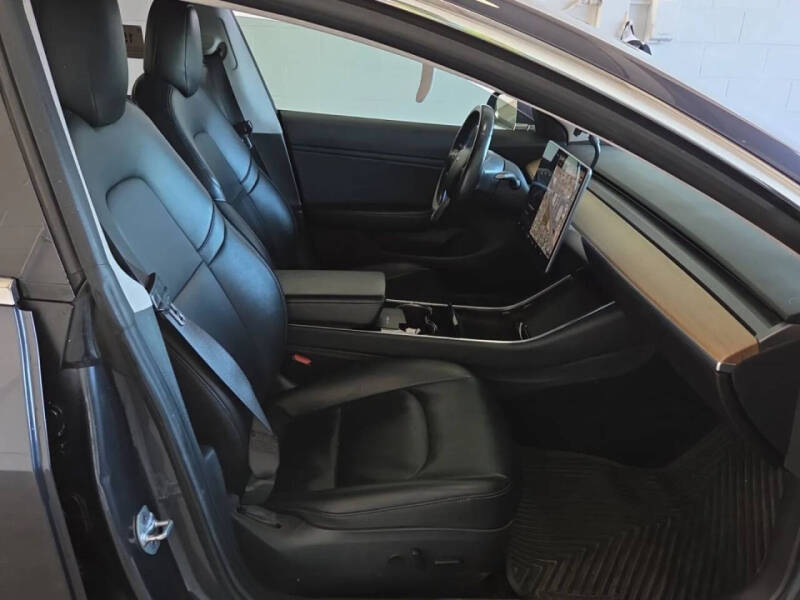 2017 Tesla Model 3 Long Range