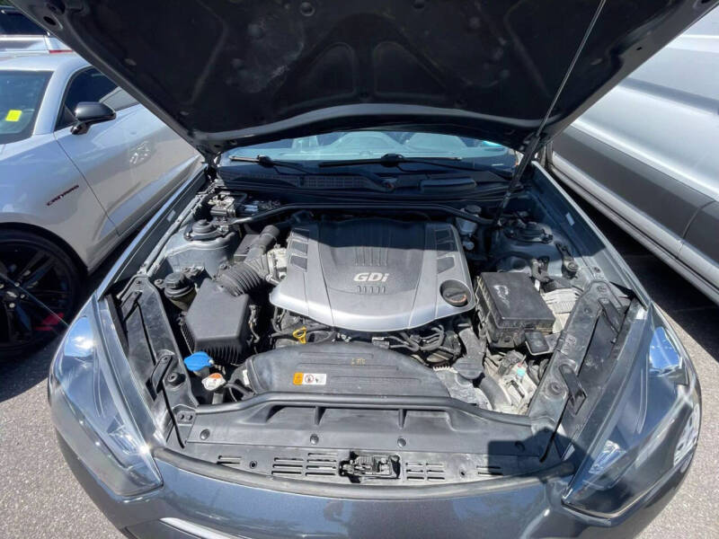 2016 Hyundai Genesis Coupe