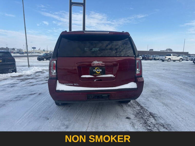 2017 GMC Yukon XL SLT