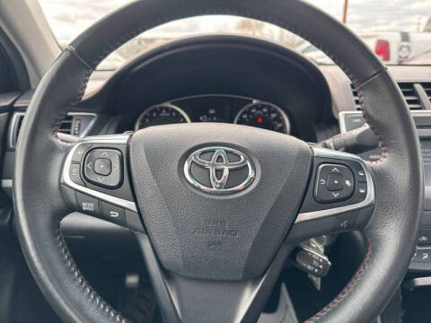 2016 Toyota Camry LE