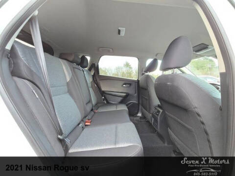 2021 Nissan Rogue SV