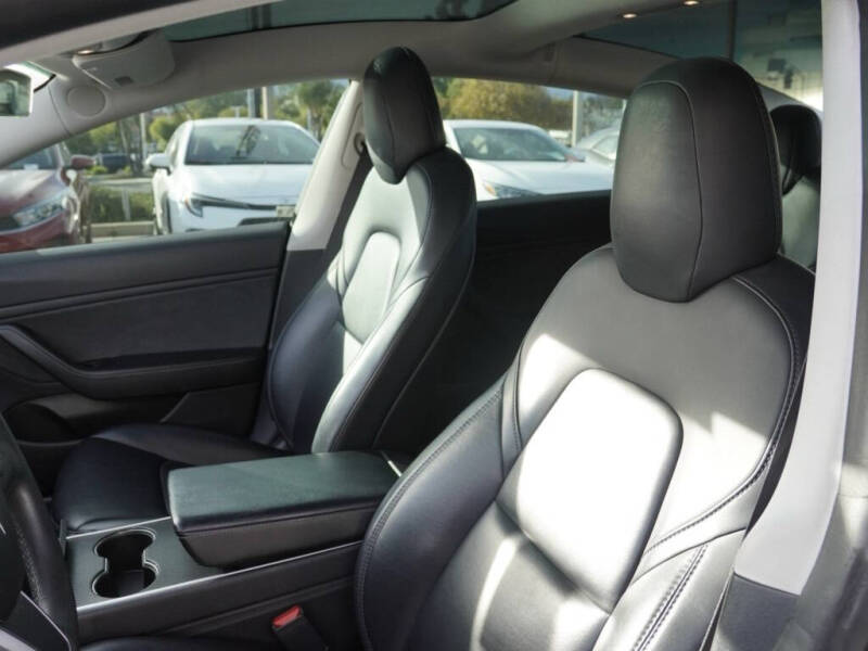 2019 Tesla Model 3 Standard Range Plus