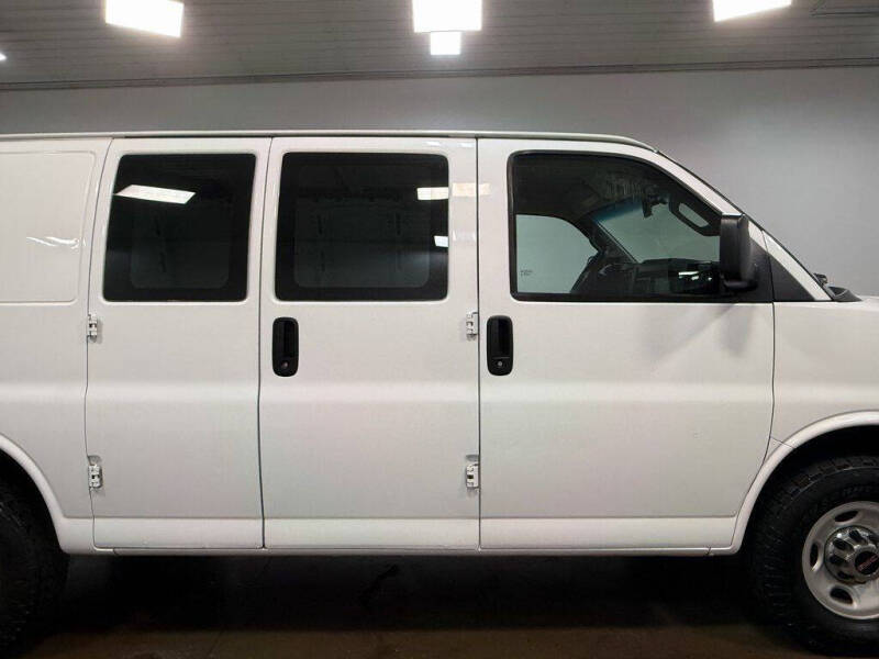 2017 GMC Savana 2500