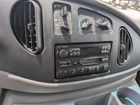 2001 Ford E-Series