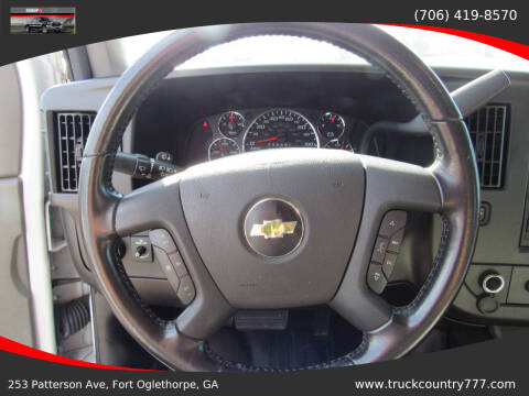 2022 Chevrolet Express 2500