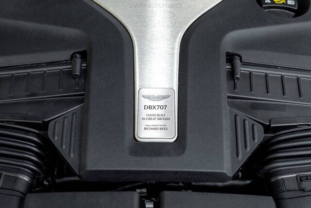 2025 Aston Martin DBX 707