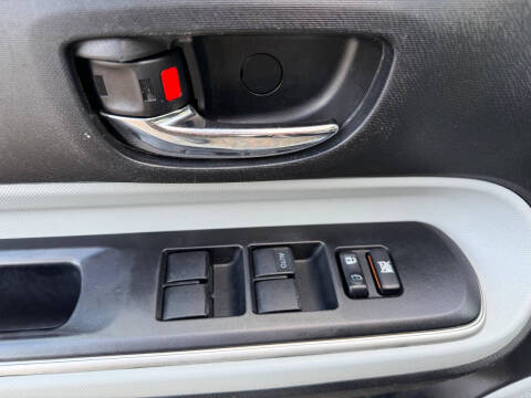 2014 Toyota Prius c Three