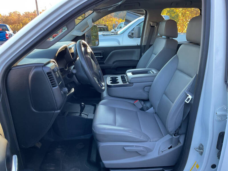 2019 Chevrolet Silverado 2500HD Work Truck photo 15