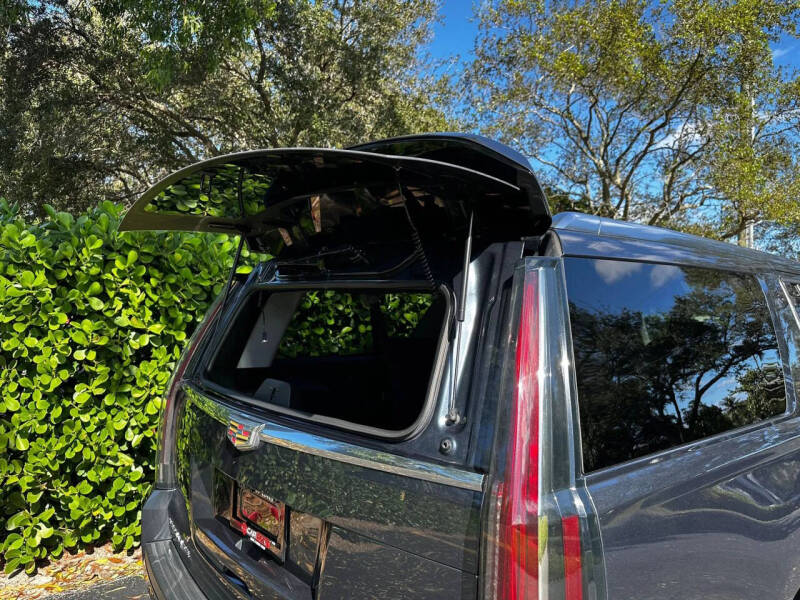 2020 Cadillac Escalade ESV Luxury