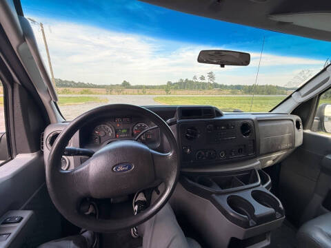 2011 Ford E-Series E-150 XL