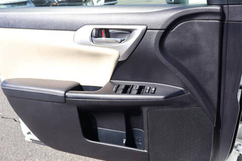 2013 Lexus CT 200h