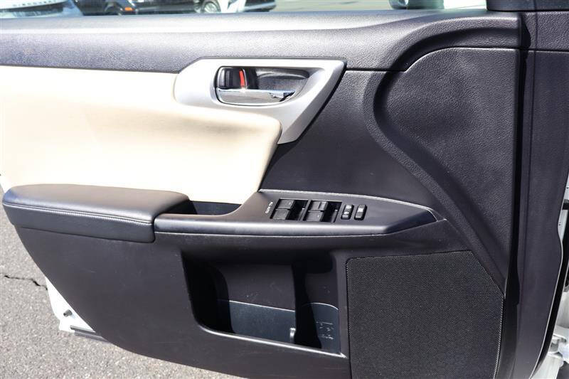 2013 Lexus CT 200h