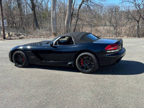 2004 Dodge Viper SRT-10