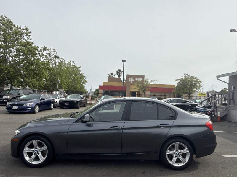 2015 BMW 3 Series 328i