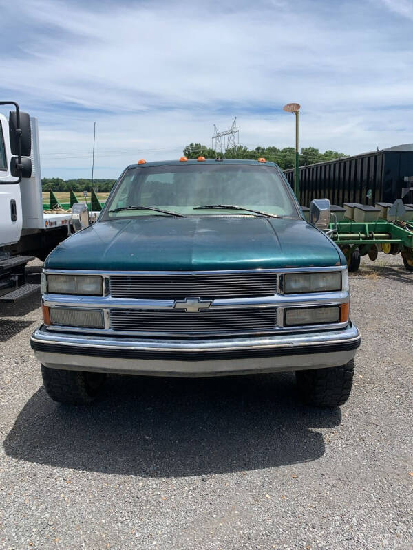 1997 Chevrolet K2500 CHEYENNE photo 3