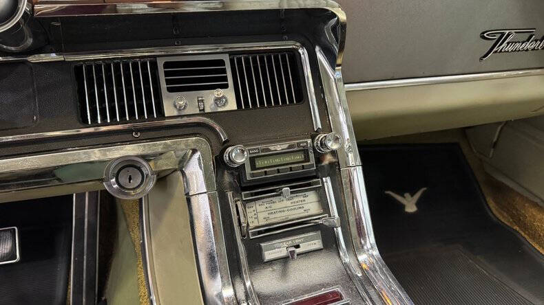 1965 Ford Thunderbird