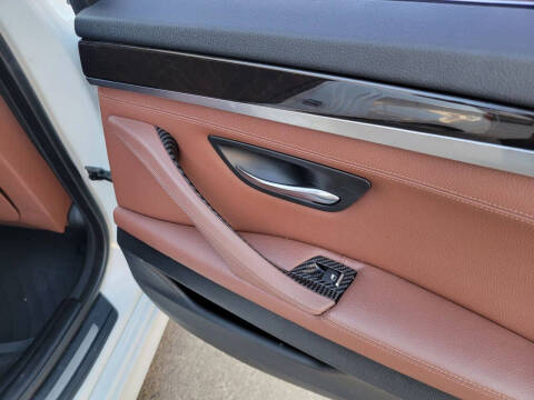 2013 BMW 5 Series 528i