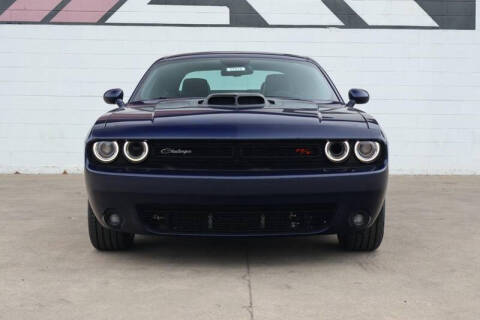 2016 Dodge Challenger 392 HEMI Scat Pack Shaker