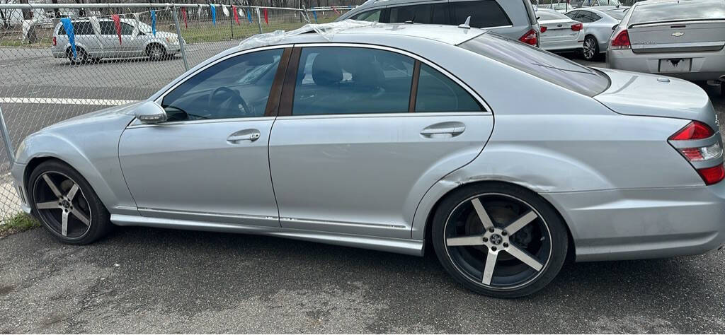 2007 Mercedes-Benz S-Class for sale at DEES AUTO SALES & KUSTOMS WHIPS INC in Gary, IN