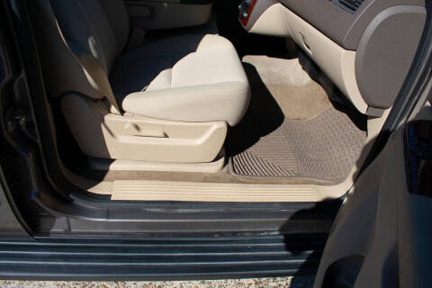 2012 Chevrolet Suburban LS