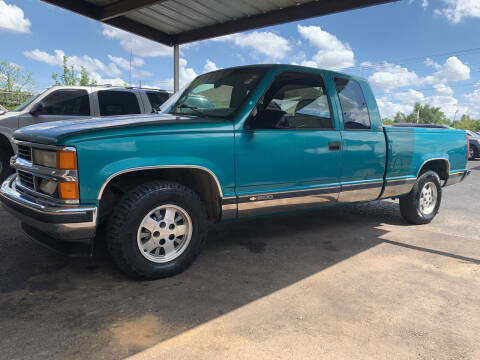 1995 Chevrolet C/K 1500 Series for sale at AJOULY AUTO SALES in Moore OK