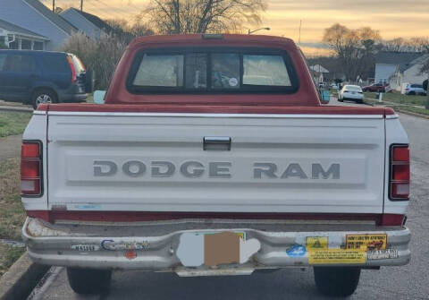 1988 Dodge D100 Pickup