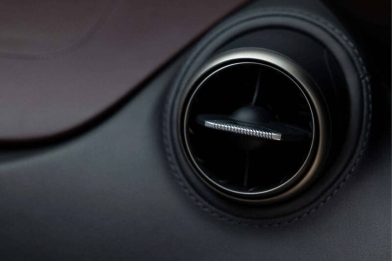 2020 McLaren 720S Spider Luxury