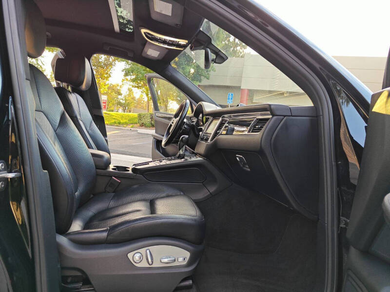 2016 Porsche Macan S