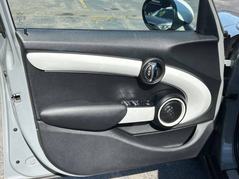 2015 MINI Hardtop 4 Door Cooper