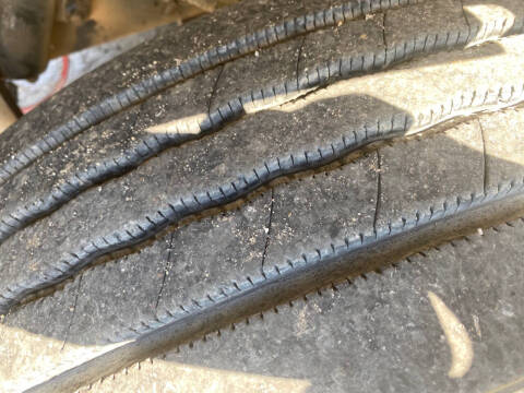 2009 Freightliner M2 106