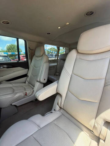 2015 Cadillac Escalade ESV Luxury