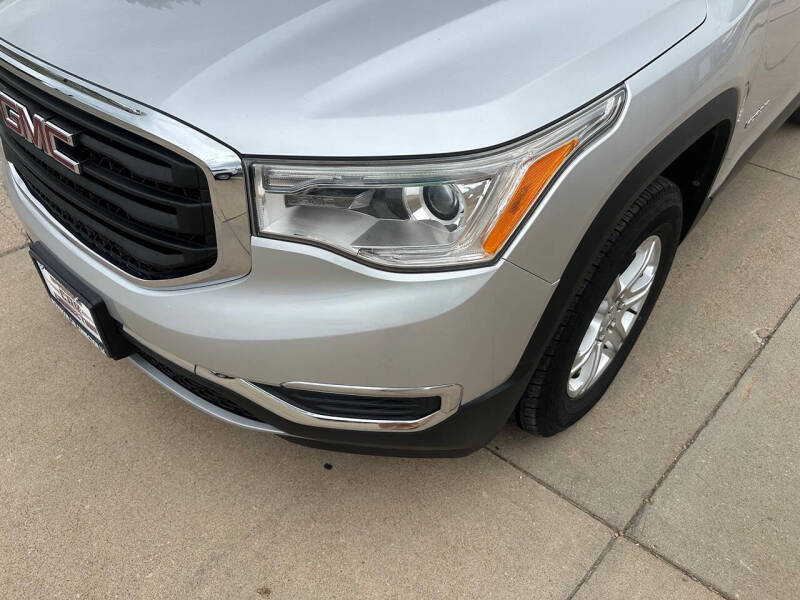 2019 GMC Acadia SLE-1