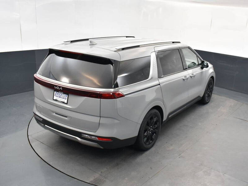 2023 Kia Carnival SX