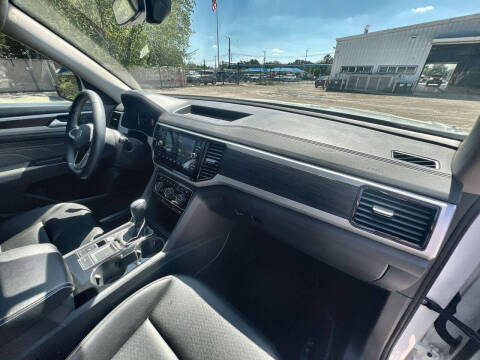 2023 Volkswagen Atlas SE