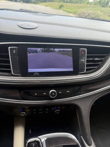 2020 Buick Enclave Essence