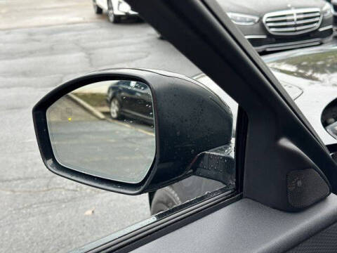 2018 Land Rover Range Rover Velar P250 R-Dynamic SE